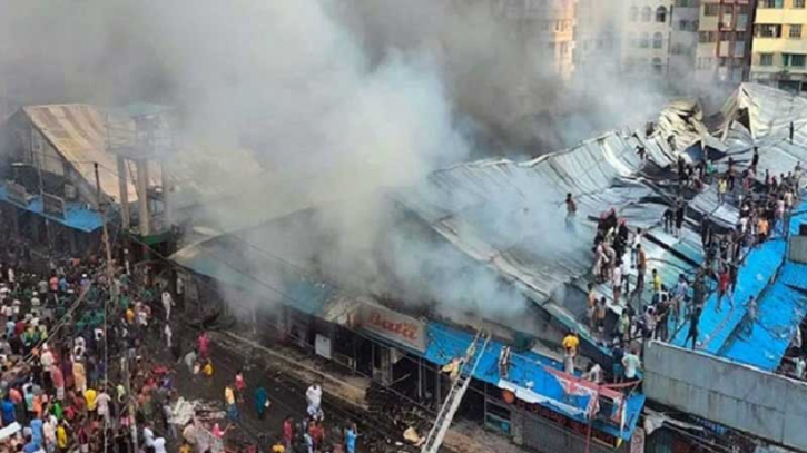 ব্যবসায়ীদের দাবি মানার ইঙ্গিত কৃষিমন্ত্রীর ব্যবসায়ীদের দাবি মানার ইঙ্গিত কৃষিমন্ত্রীর
