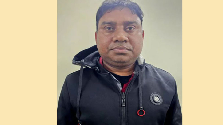 পলাতক ওসি শাহ আলমকে ধরতে রেড অ্যালার্ট পলাতক ওসি শাহ আলমকে ধরতে রেড অ্যালার্ট