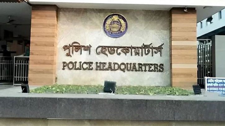 পুলিশের প্রায় ৬ হাজার অস্ত্র লুট পুলিশের প্রায় ৬ হাজার অস্ত্র লুট