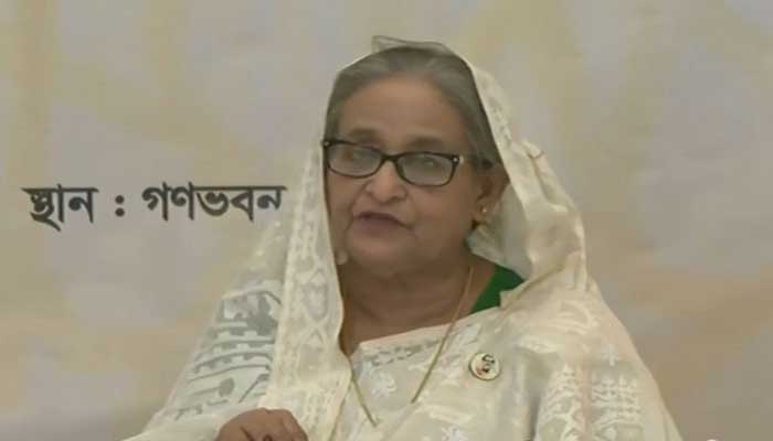 নিজের অফিসের গাড়ি কেনার টাকা স্বাস্থ্যসেবায় দিলেন প্রধানমন্ত্রী নিজের অফিসের গাড়ি কেনার টাকা স্বাস্থ্যসেবায় দিলেন প্রধানমন্ত্রী