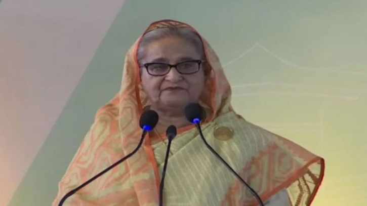 অবৈধভাবে বিদেশ যাওয়ার চেয়ে দেশে কিছু করা ভালো : প্রধানমন্ত্রী