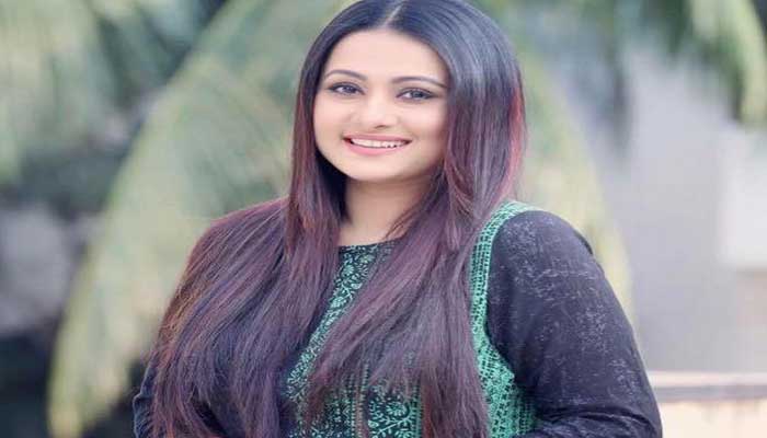 বিরতির পর ফিরেছেন পূর্ণিমা বিরতির পর ফিরেছেন পূর্ণিমা