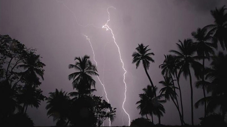 ৭ বিভাগে বজ্রবৃষ্টির আভাস