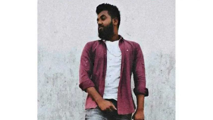 রাজধানীতে পুলিশ সদস্যের গুলিবিদ্ধ মরদেহ উদ্ধার রাজধানীতে পুলিশ সদস্যের গুলিবিদ্ধ মরদেহ উদ্ধার