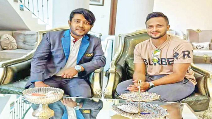 ডিবি কার্যালয়ে সাকিব ডিবি কার্যালয়ে সাকিব