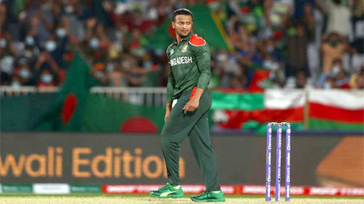 বিশ্বকাপের আগে ইনজুরিতে সাকিব বিশ্বকাপের আগে ইনজুরিতে সাকিব