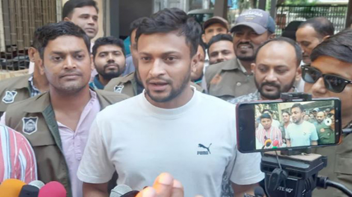 আমি নির্বাচনী আইনের প্রতি যথেষ্ঠ শ্রদ্ধাশীল: সাকিব আমি নির্বাচনী আইনের প্রতি যথেষ্ঠ শ্রদ্ধাশীল: সাকিব