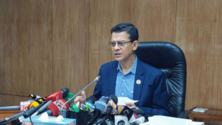 নারী শ্রমিকদের মাতৃত্বকালীন ছুটি বাড়ছে নারী শ্রমিকদের মাতৃত্বকালীন ছুটি বাড়ছে