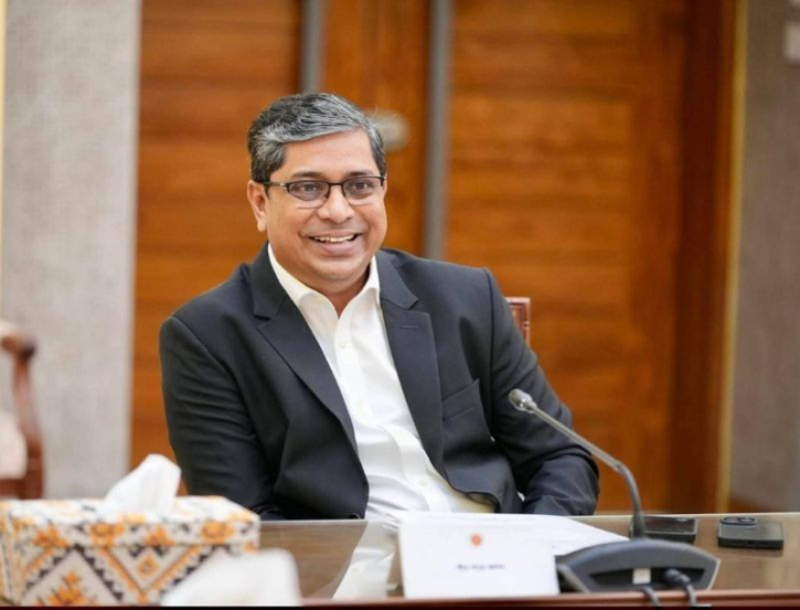স্পষ্টভাবে বলছি, আমি প্রধানমন্ত্রীর বন্ধু না: শাহে আলম