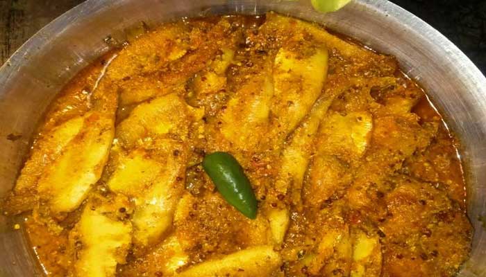 ঢাকাইয়া মৌরলার ঝাল ঝাল ঝোল ঢাকাইয়া মৌরলার ঝাল ঝাল ঝোল