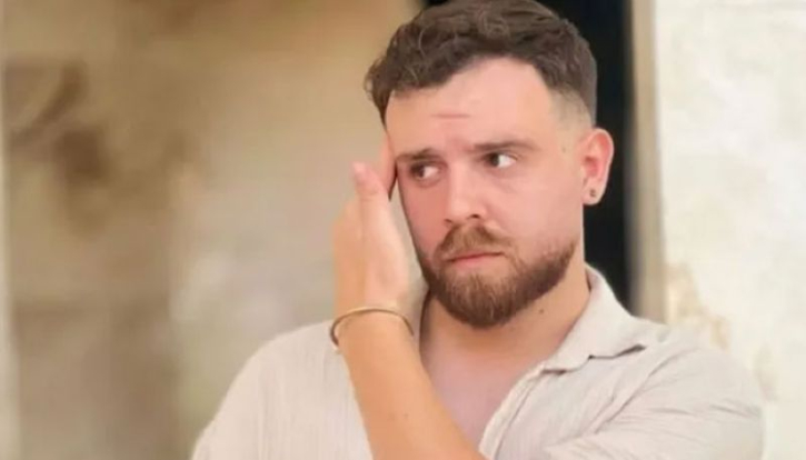 বিক্ষোভকারী এরফানের মৃত্যুদণ্ড স্থগিত করল ইরান