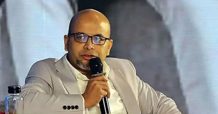 দেশ ছেড়েছেন ফয়েজ আহমদ তৈয়্যব