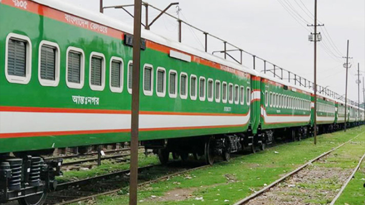 চিলাহাটি-ঢাকা রুটে নতুন ট্রেনের উদ্বোধন ৪ জুন চিলাহাটি-ঢাকা রুটে নতুন ট্রেনের উদ্বোধন ৪ জুন