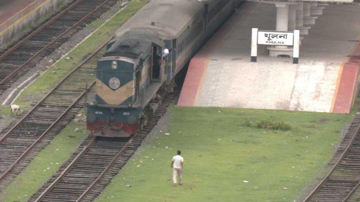 রাত থেকে খুলনা-ঢাকা রুটে চলবে নকশিকাঁথা কমিউটার ট্রেন রাত থেকে খুলনা-ঢাকা রুটে চলবে নকশিকাঁথা কমিউটার ট্রেন