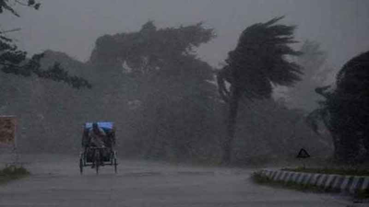 ৮০ কিমি বেগে ঝড় হতে পারে যেসব জেলায় ৮০ কিমি বেগে ঝড় হতে পারে যেসব জেলায়