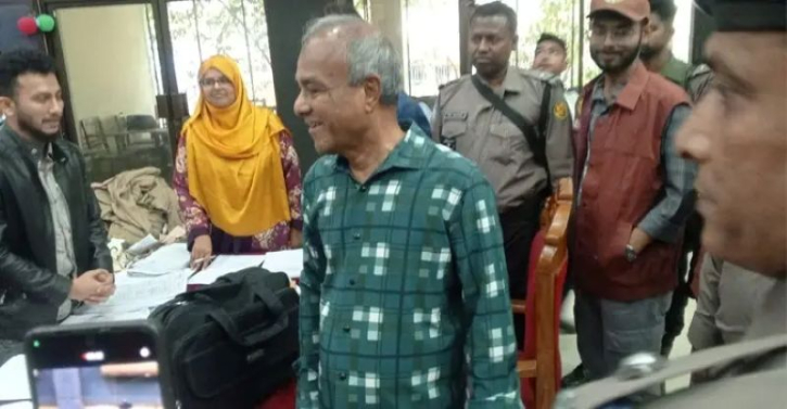 একজনের ভোট অন্যজন দেওয়ার সম্ভাবনা খুবই কম, তবুও খতিয়ে দেখা হবে : স্বরাষ্ট্র উপদেষ্টা